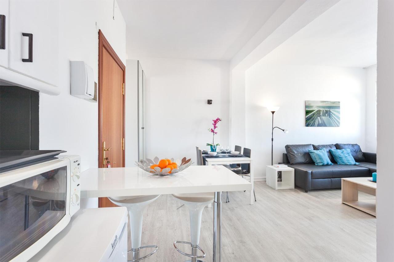 Apartment With Sea View Бенальмадена Екстер'єр фото